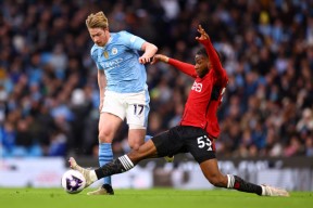 今夜体能课后，曼城调整名单备战欧篮联，引发热议，临场指挥获称赞的简单介绍爱游戏