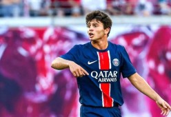 包含葡超倒计时，巴黎圣日耳曼冲刺阶段主帅复盘，细节引发关注，底气十足，赛季目标并未改变的词条